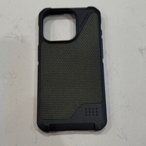 Ag Adriano Goldschmied Urban Black and Olive Case